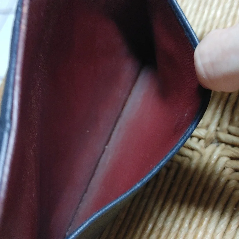 Vintage CHANEL Navy Quilted Leather Wallet - Picture 11 of 17